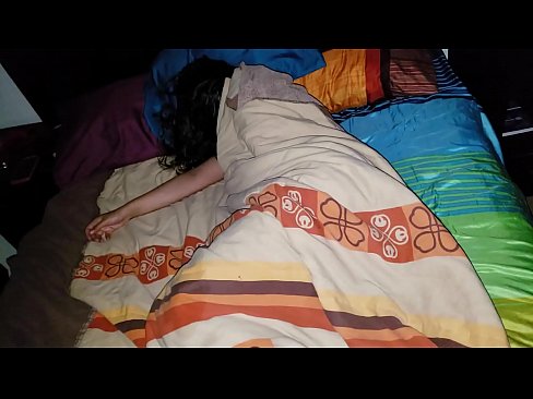 ❤️ Stepson rimprovera a so ghjovana matrigna mentre dorme. Video cazzo  à noi % co.rusanalog.ru% ❌️❤